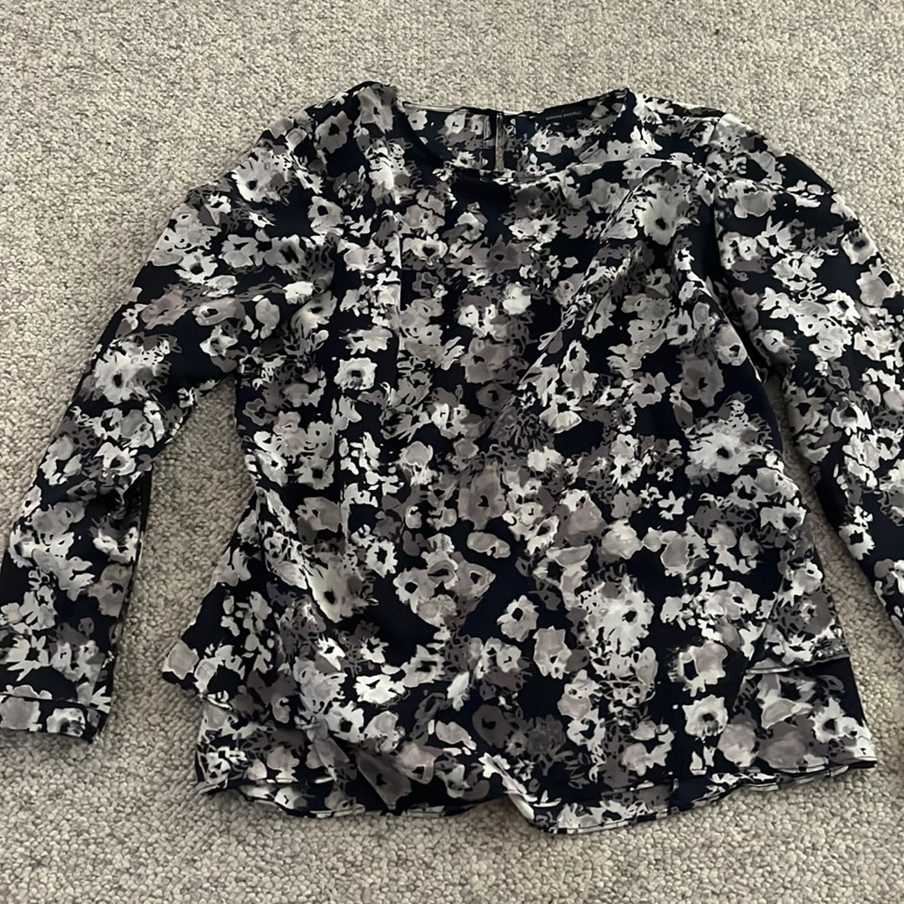 Bannana Republic top - so flattering